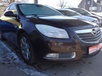Gebraucht Opel Insignia Edition 160 PS (117 kW) 2011 Braun Kombi