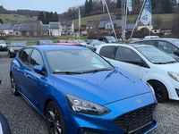 Gebraucht Ford Focus ST-Line 125 PS (91 kW) 2018 Blau Limousine