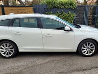 Gebraucht Volvo V60 Summum 150 PS (110 kW) 2016 Weiß Kombi