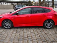 Gebraucht Ford Focus ST-Line 182 PS (133 kW) 2018 Rot Limousine