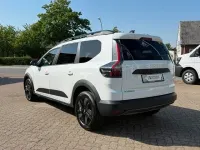 Neu Dacia Jogger Expression 110 PS (80 kW) 2026 Weiß Van / Kleinbus