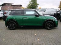 Gebraucht Mini John Cooper Works 204 PS (150 kW) 2024 British racing green iv metallic (metallic) Kleinwagen