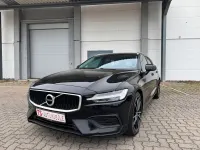 Gebraucht Volvo V60 Momentum 150 PS (110 kW) 2018 Schwarz Kombi
