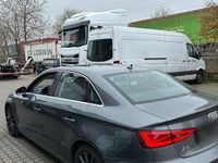 Gebraucht Audi A3 Ambiente 150 PS (110 kW) 2015 Grau Limousine