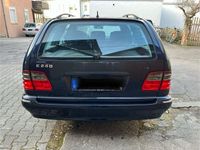 gebraucht Mercedes E240 avantgarde