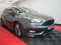 Gebraucht Ford Focus ST-Line 140 PS (102 kW) 2018 Grau Limousine