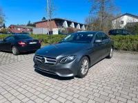 Usado Mercedes E220 Avantgarde 194 CV (142 kW) 2016 Gris Berlina