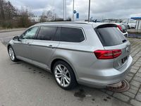 Gebraucht VW Passat 239 PS (175 kW) 2015 Silber Kombi
