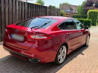Gebraucht Ford Mondeo Titanium 179 PS (131 kW) 2015 Rot Limousine