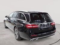Gebraucht Mercedes E220 200 PS (147 kW) 2022 Schwarz Limousine
