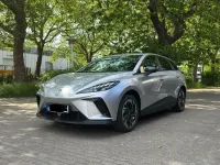 Gebraucht MG MG4 EV 125 kW (170 PS) 2024 Silber Kleinwagen