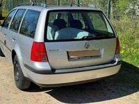 Usado VW Golf IV 105 HP (77 kW) 2002 Prateado Carrinha