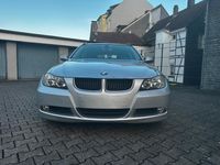 Gebraucht BMW 318 143 PS (105 kW) 2008 Silber Kombi