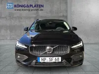 Używany Volvo V60 Core 197 KM (144 kW) 2024 Czarny Kombi