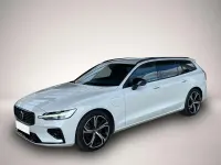 Gebraucht Volvo V60 Plus 455 PS (334 kW) 2023 Manufacturer Kombi