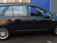 Gebraucht Kia Carens 140 PS (102 kW) 2009 Schwarz Van / Kleinbus