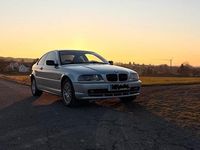 Gebraucht BMW 320 150 PS (110 kW) 2000 Silber Coupé