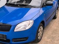 Gebraucht Skoda Fabia 60 PS (44 kW) 2009 Blau Kleinwagen