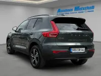Gebraucht Volvo XC40 Plus 197 PS (144 kW) 2026 Forest lake / metallic SUV