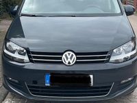 Gebraucht VW Sharan Comfortline 150 PS (110 kW) 2019 Grau Van / Kleinbus