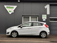 Gebraucht Ford Fiesta Trend 101 PS (74 kW) 2016 Weiß Kleinwagen