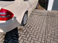 Gebraucht Mercedes E200 136 PS (100 kW) 2006 Gelb Limousine