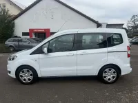 Gebraucht Ford Tourneo Courier Trend 101 PS (74 kW) 2017 Weiß Van / Kleinbus