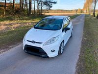 Gebraucht Ford Fiesta Individual 120 PS (88 kW) 2011 Weiß Kleinwagen