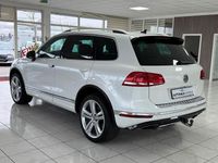Gebraucht VW Touareg Terrain Tech 262 PS (192 kW) 2016 Weiß SUV
