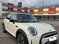 Gebraucht Mini Cooper Classic 136 PS (100 kW) 2022 Weiß Kleinwagen