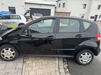 Gebraucht Mercedes A180 114 PS (83 kW) 2011 Schwarz Limousine