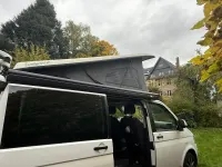 Second-hand VW Multivan 140 CP (102 kW) 2015 Alb Monovolum