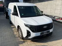 Gebraucht Ford Transit 99 PS (72 kW) 2025 Weiß Van / Kleinbus