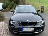 Gebraucht BMW 118 143 PS (105 kW) 2010 Schwarz Kleinwagen