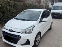 Gebraucht Hyundai i10 66 PS (48 kW) 2019 Weiß Kleinwagen