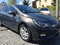 Używany Opel Astra Dynamic 136 KM (100 kW) 2016 Szary Sedan/Limuzyna