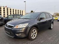 Gebraucht Ford Focus Viva 101 PS (74 kW) 2011 Royalgrau met. Kombi