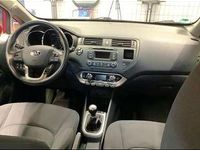 Gebraucht Kia Rio DREAM-TEAM Edition 86 PS (63 kW) 2012 Rot