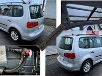gebraucht VW Touran 7-Sitze Navi DSG Kamera Tempomat Panorama