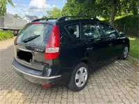 Gebraucht Hyundai i30 109 PS (80 kW) 2010 Schwarz Kombi