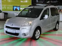 Gebraucht Peugeot Partner Tepee 120 PS (88 kW) 2012 Grau Van / Kleinbus