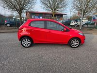 Gebraucht Mazda 2 Center-Line 95 PS (69 kW) 2012 Rot Kleinwagen