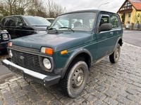 Gebraucht Lada niva 83 PS (61 kW) 2011 Grün SUV