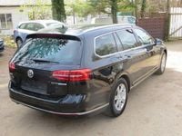 Gebraucht VW Passat Highline 150 PS (110 kW) 2016 Schwarz Kombi