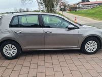 gebraucht VW Golf VII Lim. BMT NAVI SHZ 2-ZONE GRA BT-FSE EU5