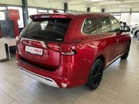 Gebraucht Mitsubishi Outlander Plus 223 PS (164 kW) 2020 Rot SUV