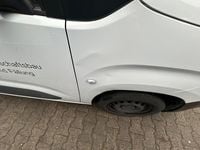 Gebraucht Peugeot Partner 101 PS (74 kW) 2023 Weiß Van / Kleinbus