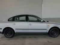 Gebraucht VW Passat 125 PS (91 kW) 1997 Silber Limousine