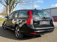 Gebraucht Volvo V50 101 PS (74 kW) 2010 Schwarz Kombi