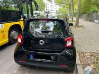 Gebraucht Smart ForFour 71 PS (52 kW) 2015 Schwarz Kleinwagen